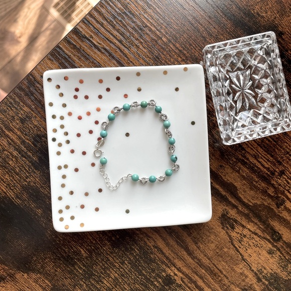 Sterling bracelet with turquoise beads. - Picture 2 of 5